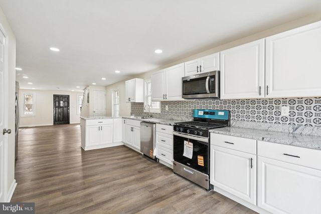 457 WESLEY AVE, Pitman, NJ 08071