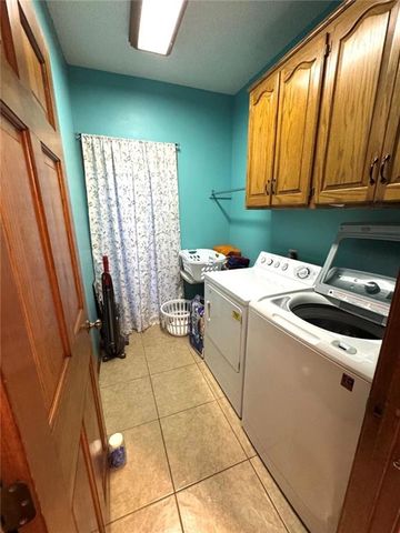 608 Butternut Lane, Liberty, MO 64068