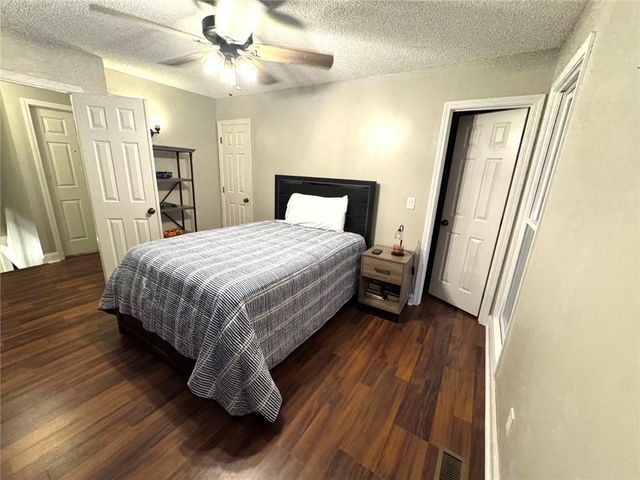 608 Butternut Lane, Liberty, MO 64068