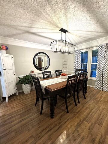 608 Butternut Lane, Liberty, MO 64068