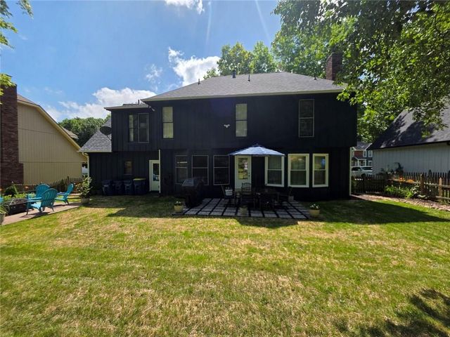 608 Butternut Lane, Liberty, MO 64068