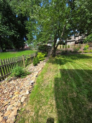 608 Butternut Lane, Liberty, MO 64068