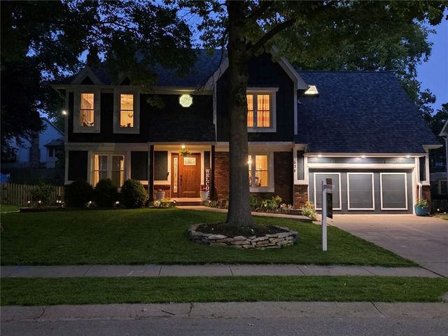 608 Butternut Lane, Liberty, MO 64068