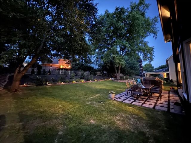 608 Butternut Lane, Liberty, MO 64068