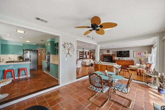 138 N Burnett Drive, Baytown, TX 77520