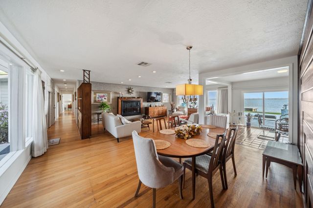 138 N Burnett Drive, Baytown, TX 77520