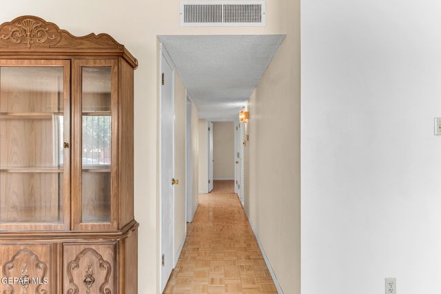 2611 Jefferson Avenue, El Paso, TX 79930