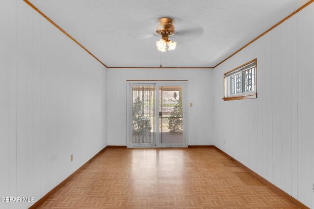 2611 Jefferson Avenue, El Paso, TX 79930