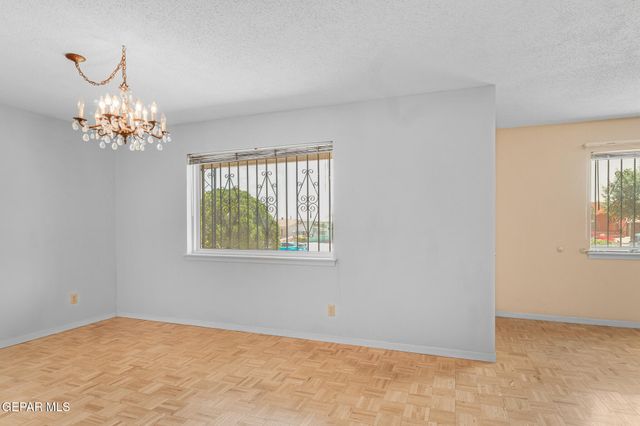 2611 Jefferson Avenue, El Paso, TX 79930