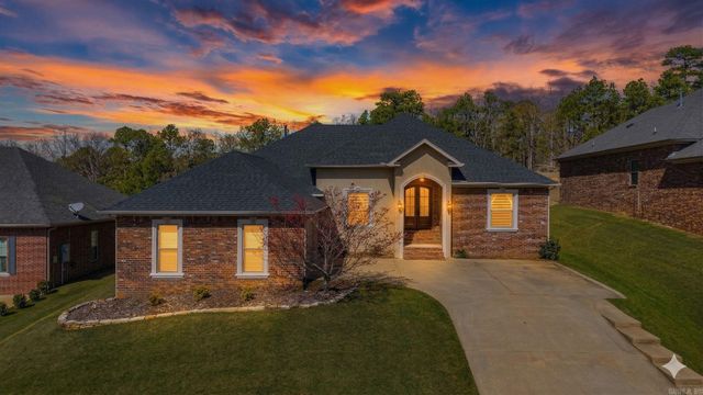 24 Basswood Terrace, Maumelle, AR 72113