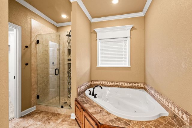 24 Basswood Terrace, Maumelle, AR 72113