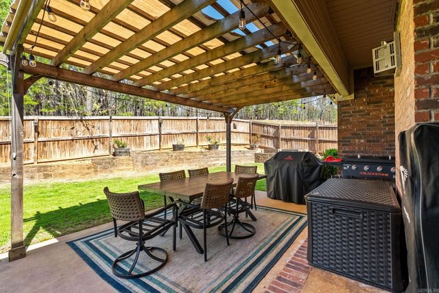 24 Basswood Terrace, Maumelle, AR 72113