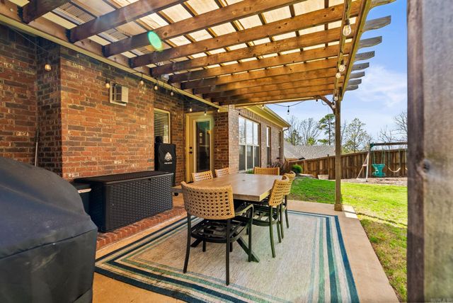 24 Basswood Terrace, Maumelle, AR 72113