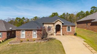 24 Basswood Terrace, Maumelle, AR 72113