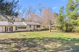 19161 Hollowing Creek Rd, Beaverdam, VA 23015