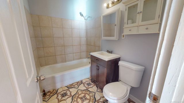 33 Prescott Street, Meriden, CT 06450