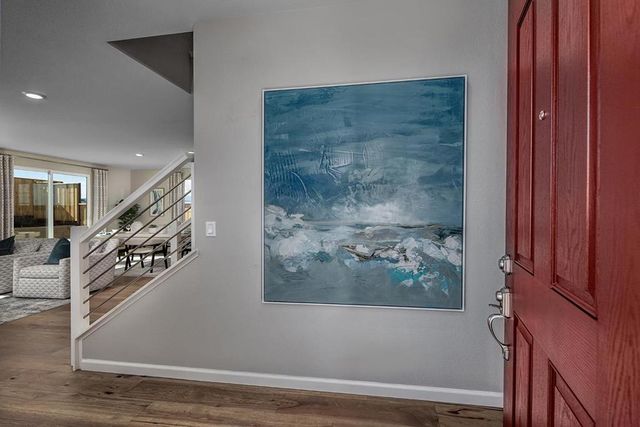 2200 Gladiola Drive, Hollister, CA 95023