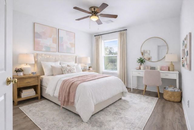 211 Blushwood Place, The Woodlands, TX 77382