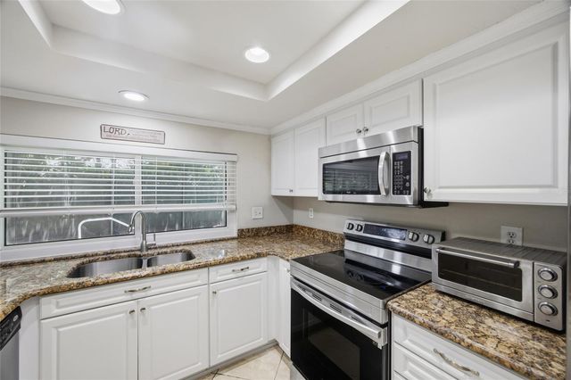 2447 GROVE RIDGE DRIVE, Palm Harbor, FL 34683