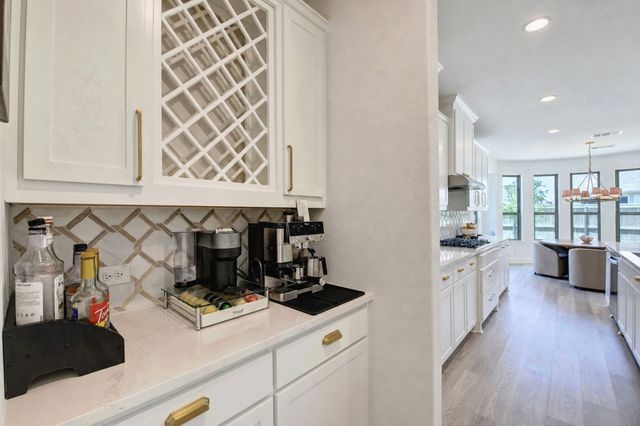 304 Cottontail Lane, Northlake, TX 76247