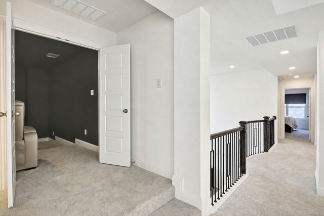 304 Cottontail Lane, Northlake, TX 76247