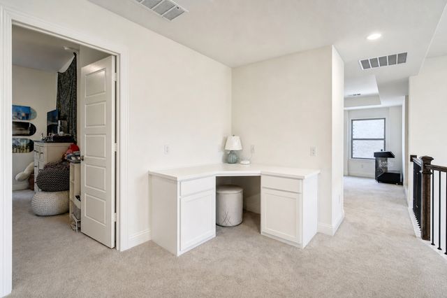 304 Cottontail Lane, Northlake, TX 76247
