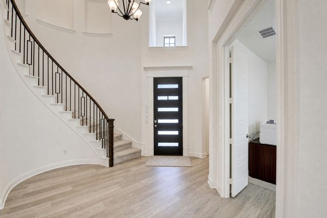 304 Cottontail Lane, Northlake, TX 76247