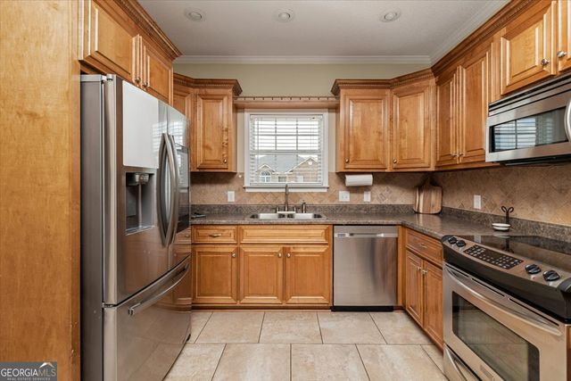 205 Stablegate Lane, Bonaire, GA 31005