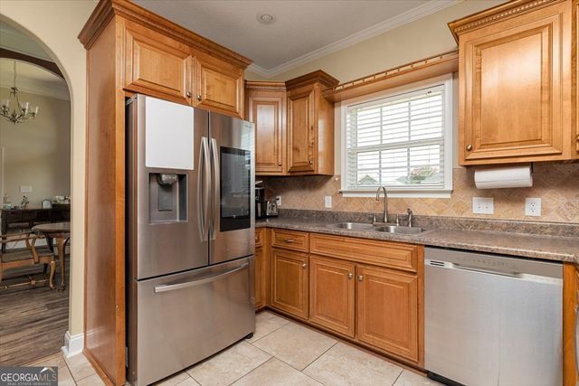 205 Stablegate Lane, Bonaire, GA 31005