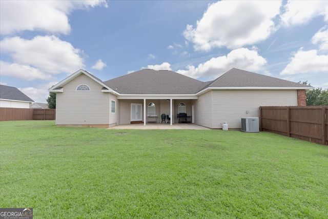 205 Stablegate Lane, Bonaire, GA 31005