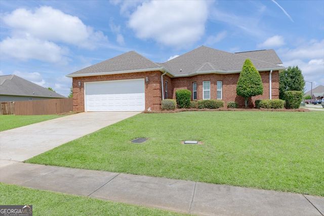 205 Stablegate Lane, Bonaire, GA 31005