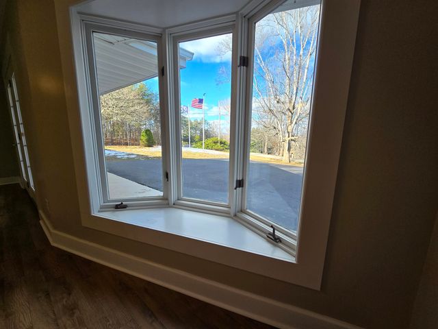 120 Tiki TER, Goodview, VA 24095