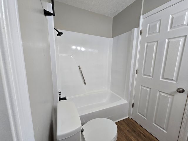 120 Tiki TER, Goodview, VA 24095