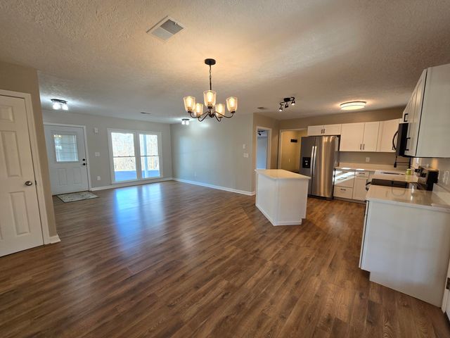 120 Tiki TER, Goodview, VA 24095