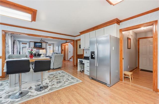 105 Waters DR, Moyock, NC 27958