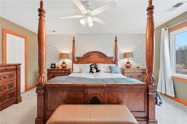 105 Waters DR, Moyock, NC 27958