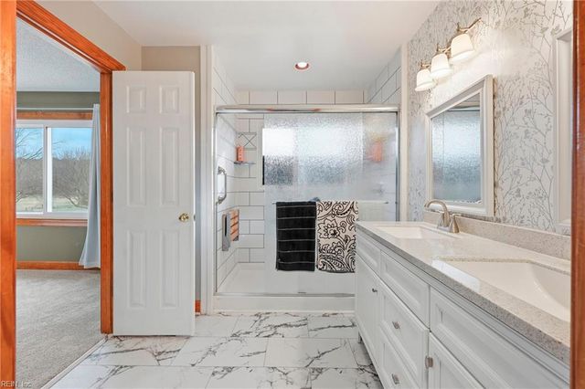 105 Waters DR, Moyock, NC 27958