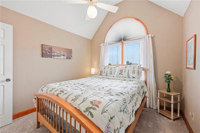 105 Waters DR, Moyock, NC 27958