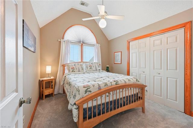 105 Waters DR, Moyock, NC 27958