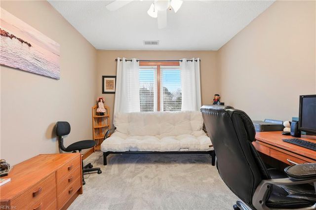 105 Waters DR, Moyock, NC 27958