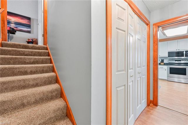 105 Waters DR, Moyock, NC 27958