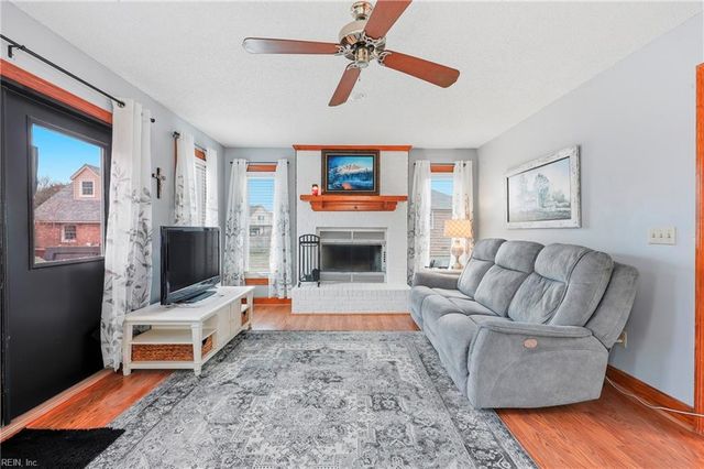 105 Waters DR, Moyock, NC 27958