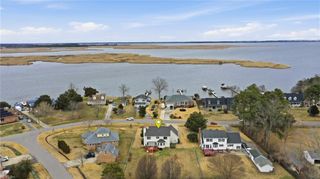 105 Waters DR, Moyock, NC 27958