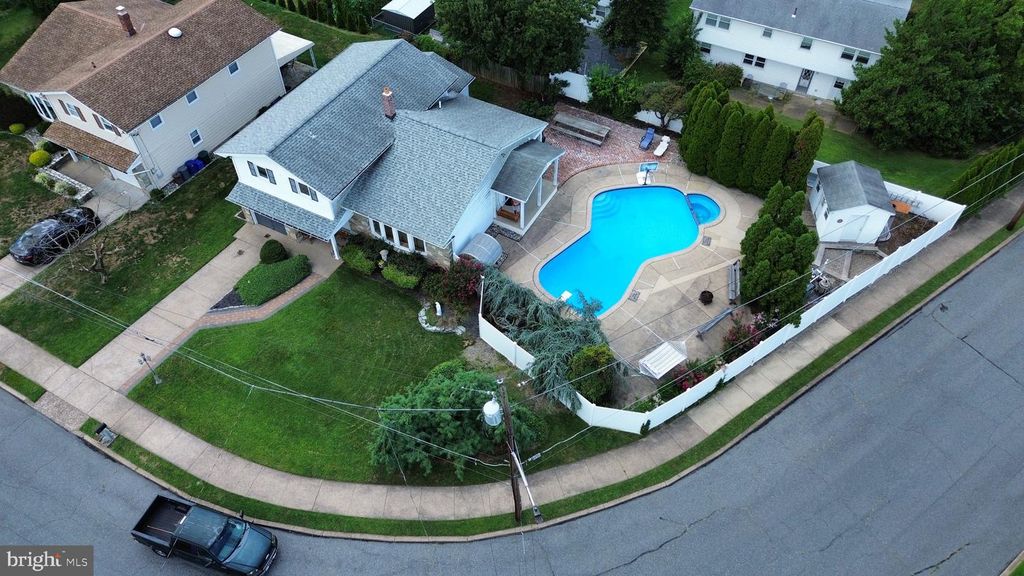 163 LAURIE LN, PHILADELPHIA, PA 19115 — photo 2