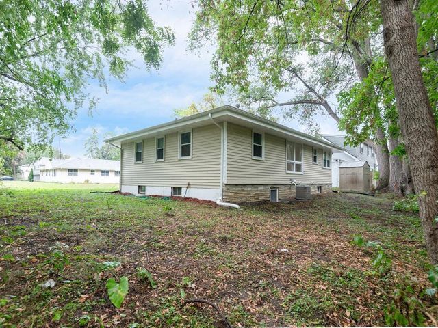 2317 53rd Avenue N, Minneapolis, MN 55430