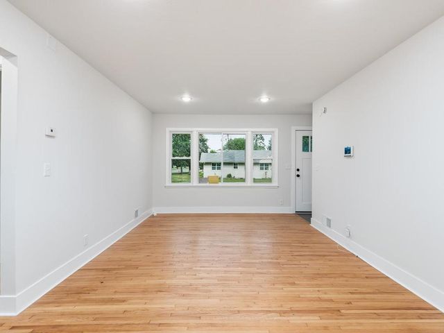 2317 53rd Avenue N, Minneapolis, MN 55430