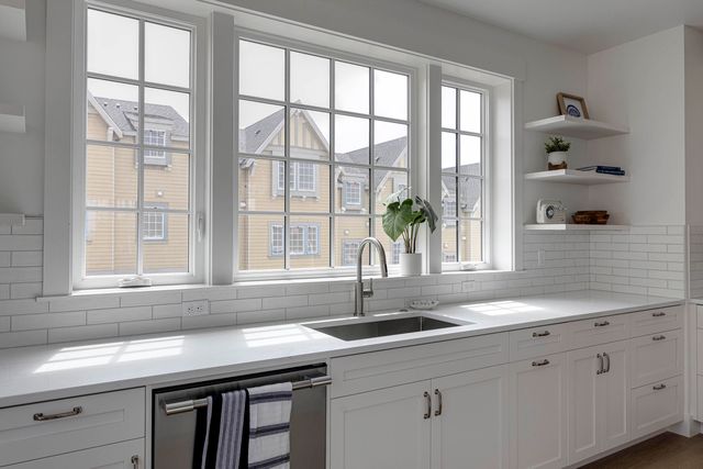 419 NE Moonwake Lane 17, Depoe Bay, OR 97341