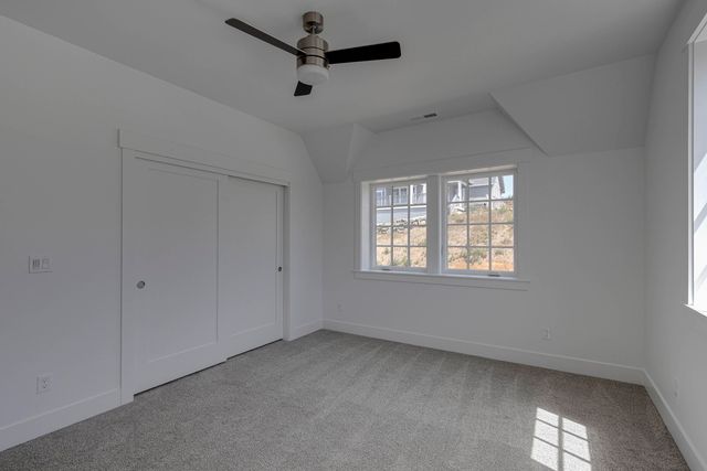 419 NE Moonwake Lane 17, Depoe Bay, OR 97341