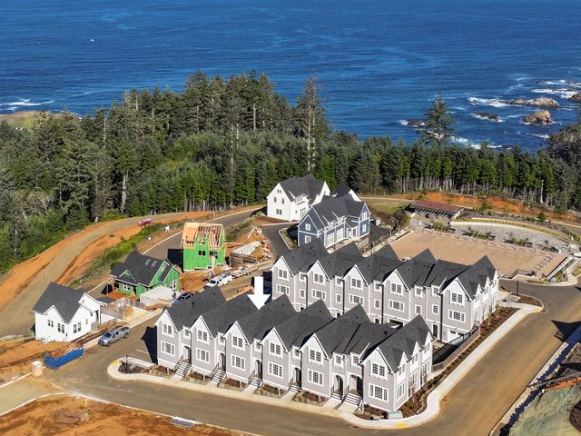 419 NE Moonwake Lane 17, Depoe Bay, OR 97341