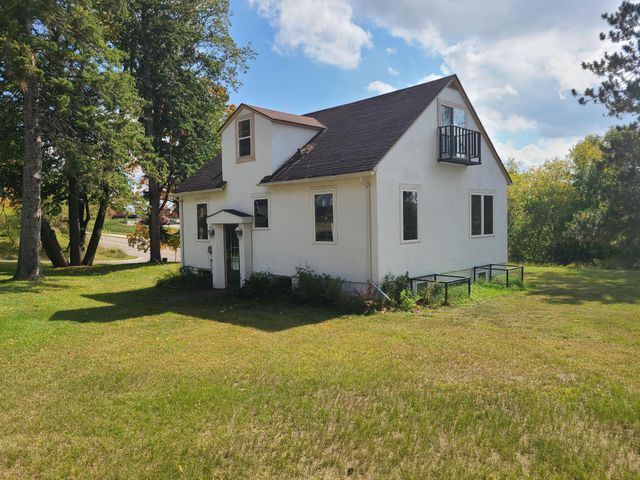 103 SW 4th Street, Grand Rapids, MN 55744